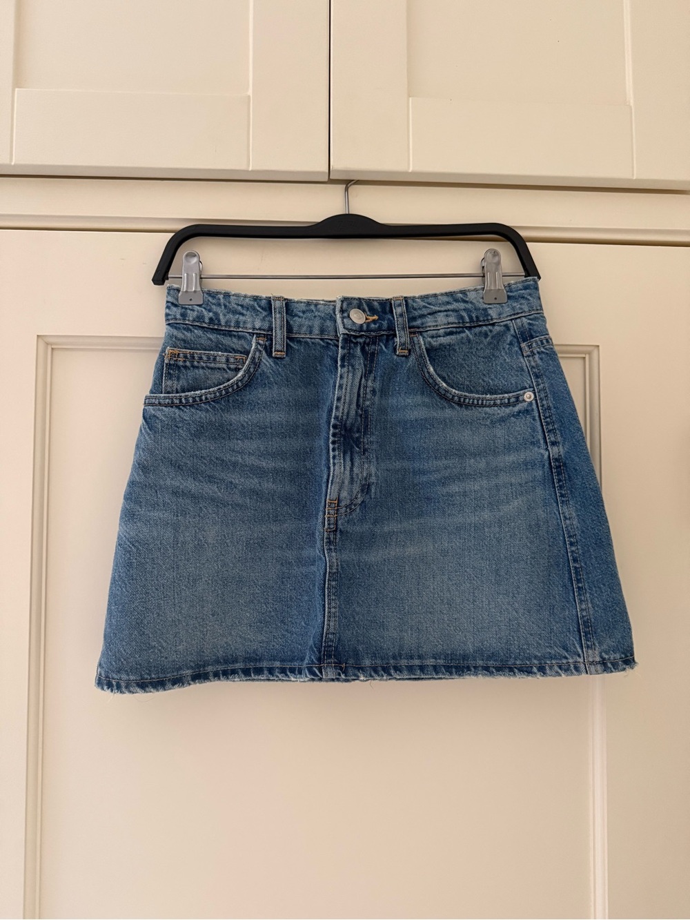 Zara Denim Mini Skirt (Never Worn)